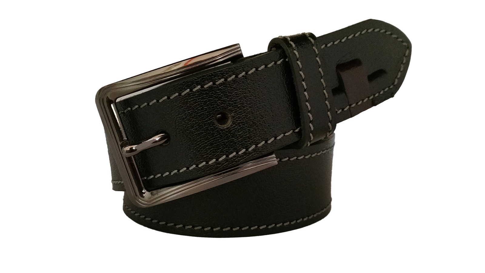 Casual leather belt close-up view 8